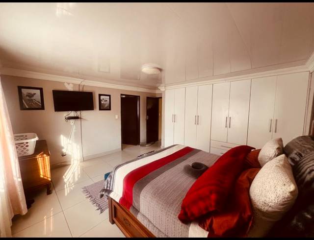 3 BEDROOM HOUSE FOR SALE IN THE ORCHARDS